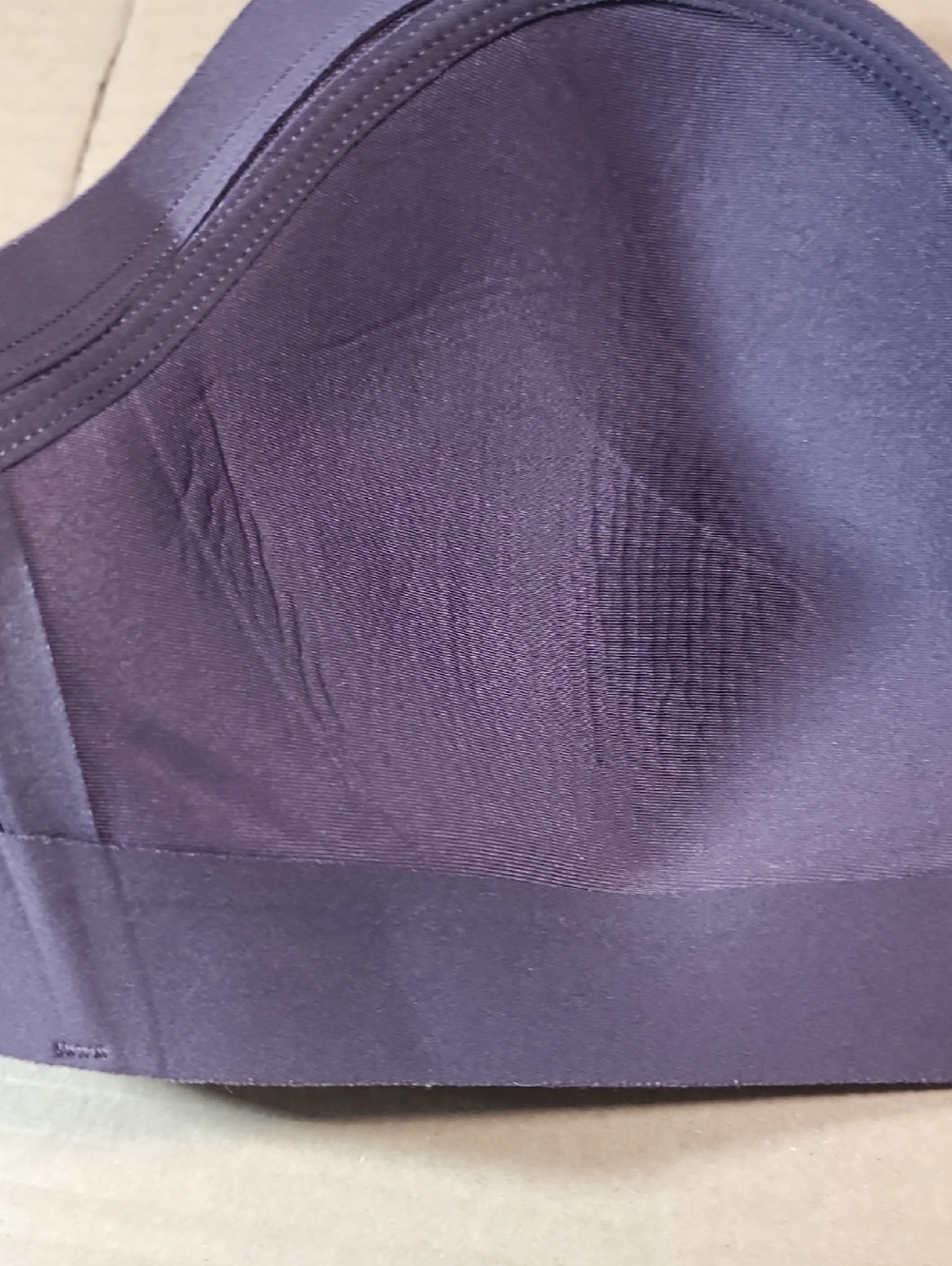 Lululemon Enlite Bra Black Currant, Size 32DD - Picture 7 of 8
